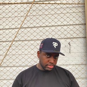 Meet your Posher, Dee